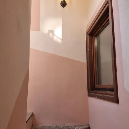 Le Chateau Rose' Hébergement de vacances Vignone