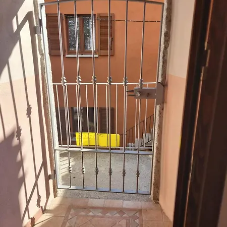 Le Chateau Rose' Hébergement de vacances *